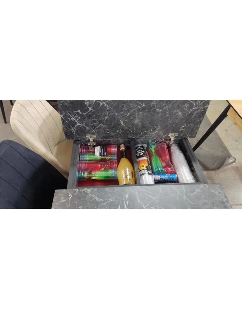 8 שולחן עם מגירה נסתרת Box